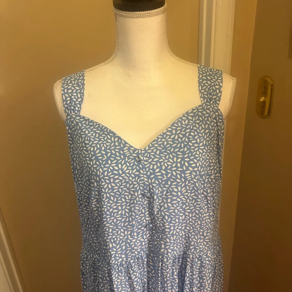 Summer Dress...Blue and White Patterned Dress Medium. Pockets... - Picture 1 of 8